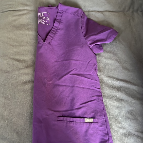 Figs purple scrub set - Picture 4 of 4